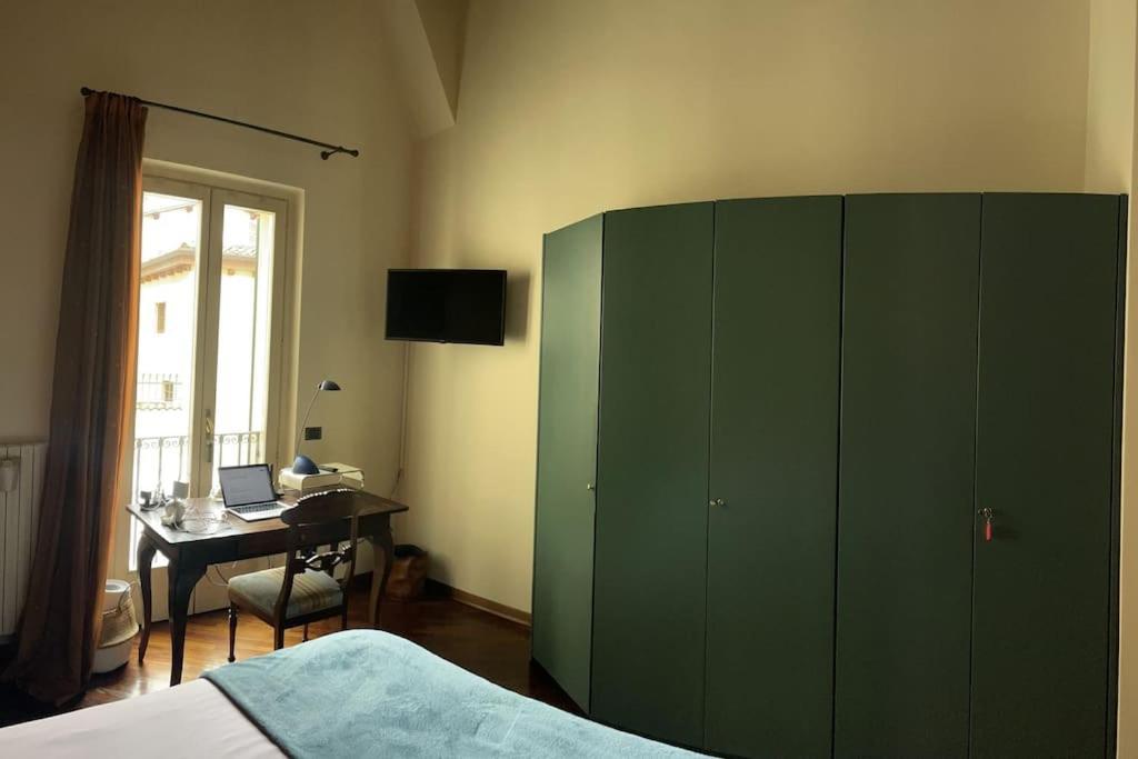 Duomo Apartment Brescia Bagian luar foto