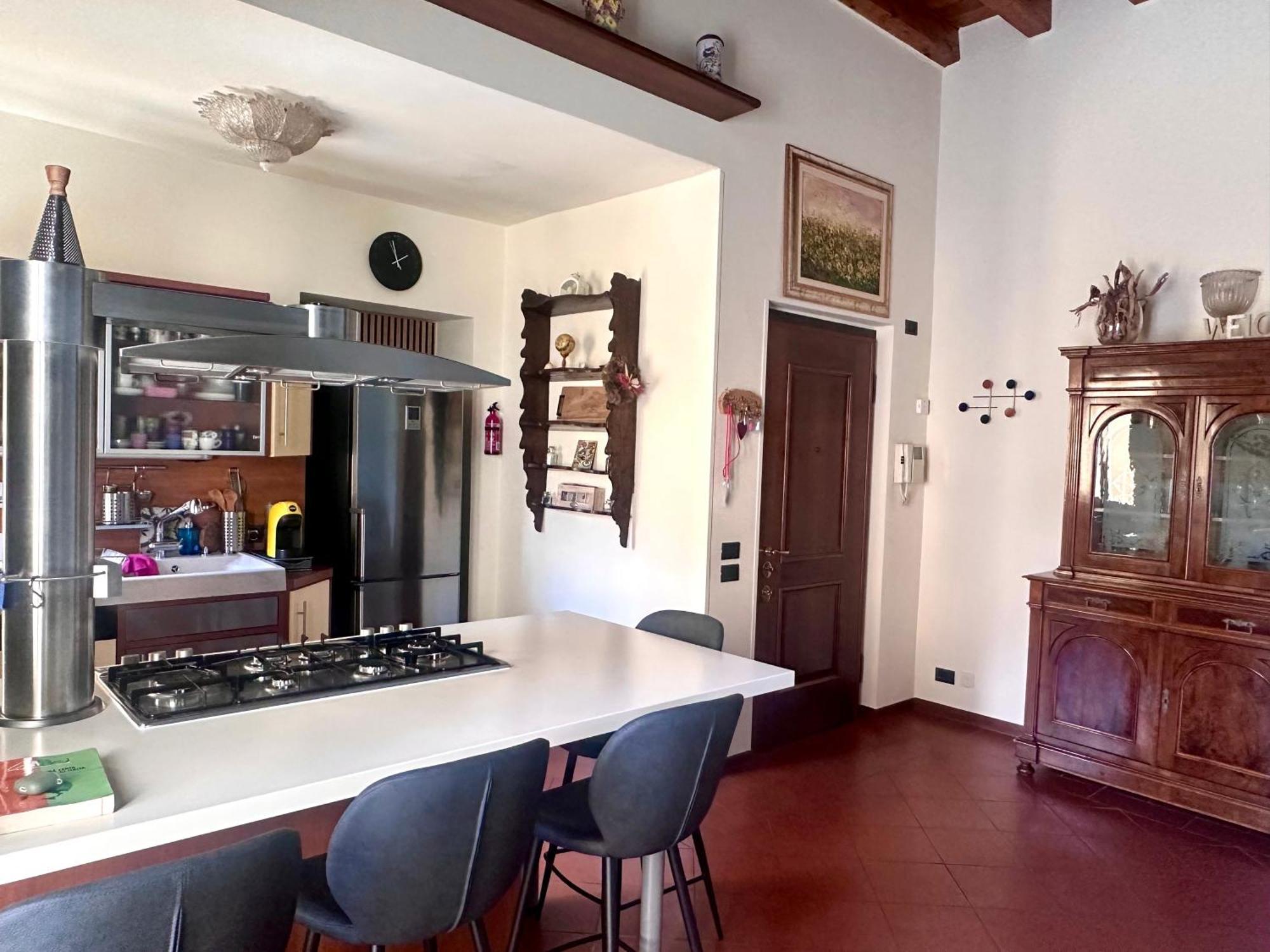 Duomo Apartment Brescia Bagian luar foto